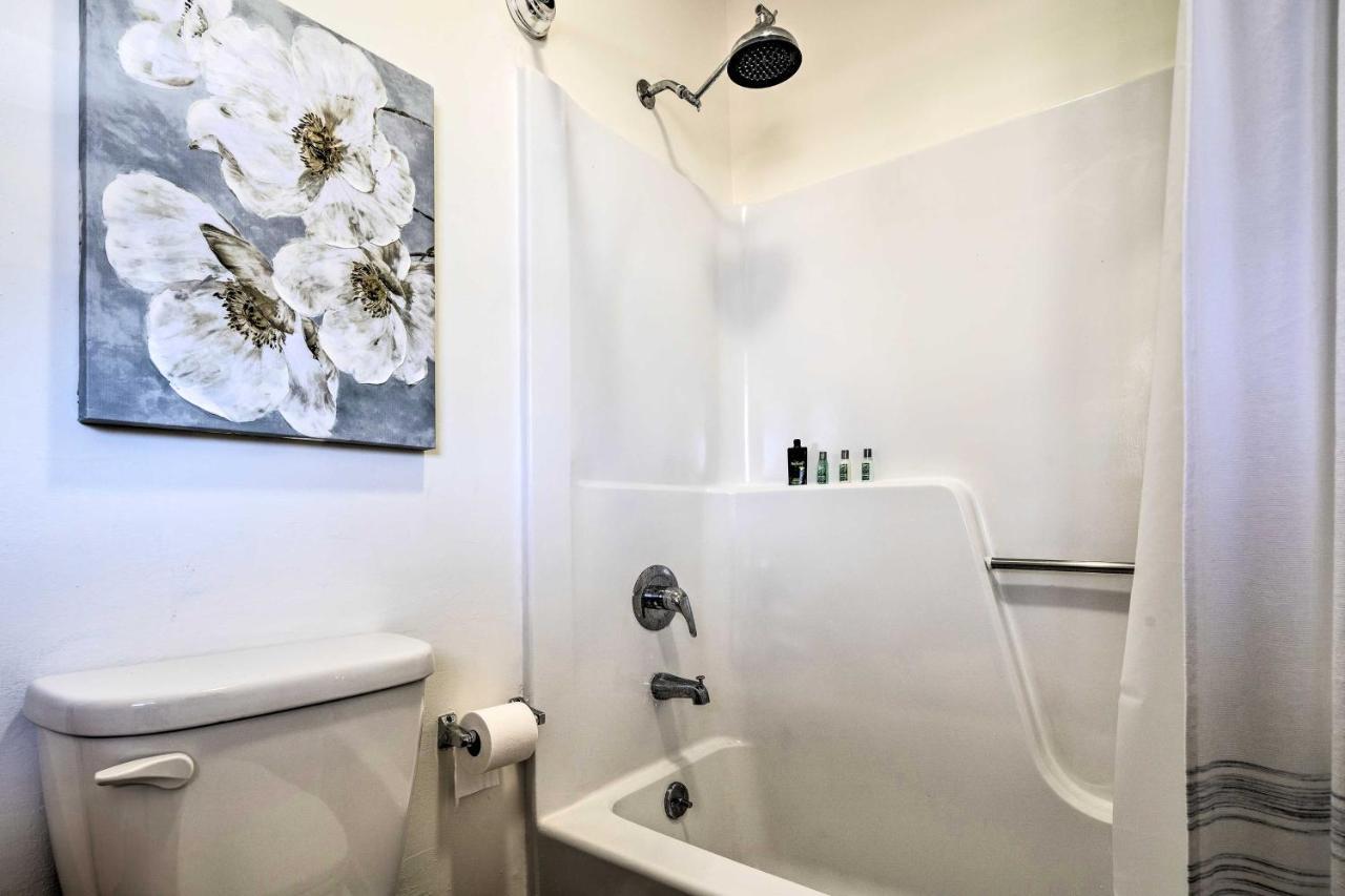 Lake Lure Studio With Private Balcony And Pool Access! المظهر الخارجي الصورة