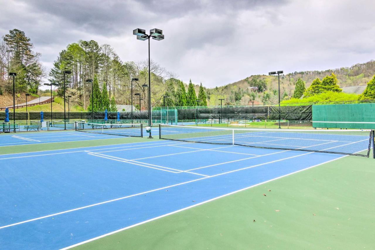 Lake Lure Studio With Private Balcony And Pool Access! المظهر الخارجي الصورة